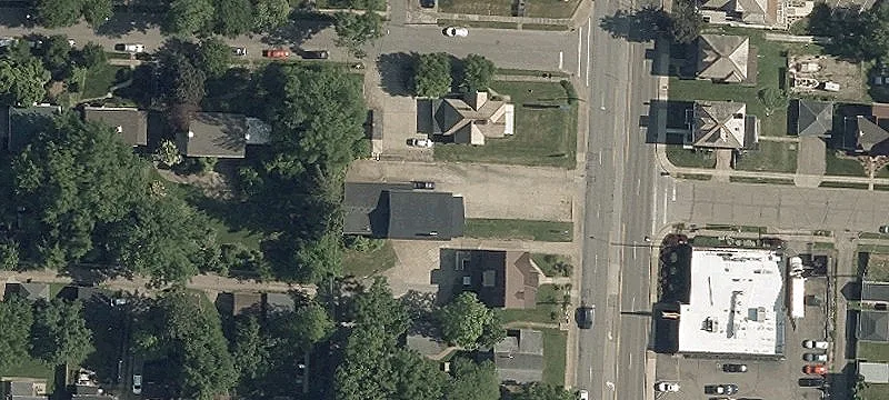 1523 Maple Ave