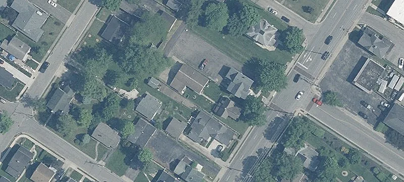 4127 Broadway