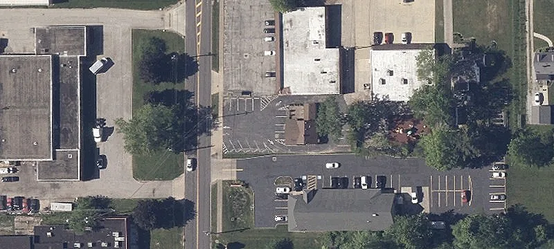 8833 Rdg Rd