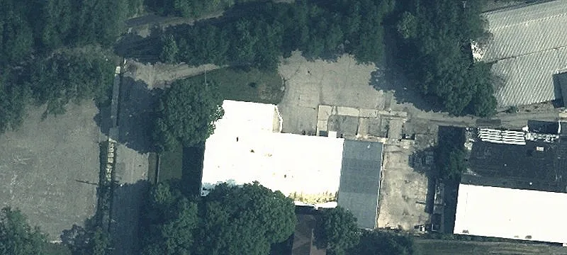 30 Sycamore St