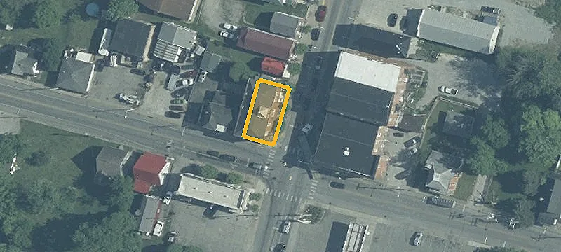 100 Main St