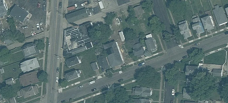 1907 Henry Ave