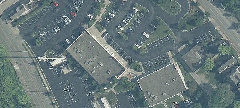 3537 Columbia Pkwy