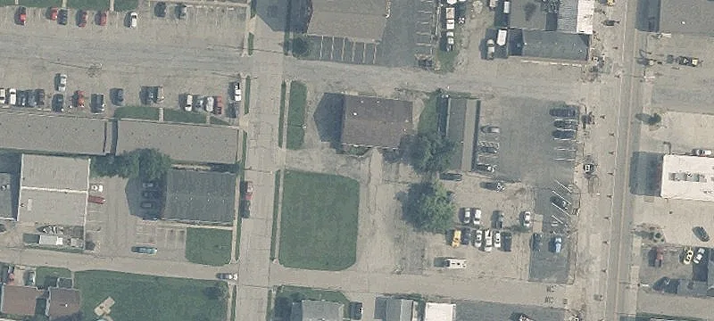 124 1st St