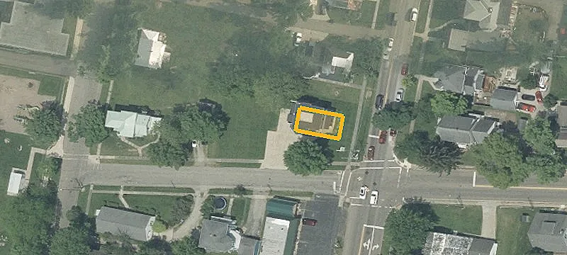 127 Main St