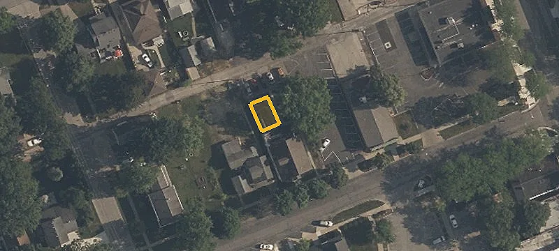123 Dudley St