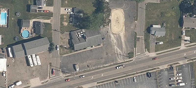 1711 Main St