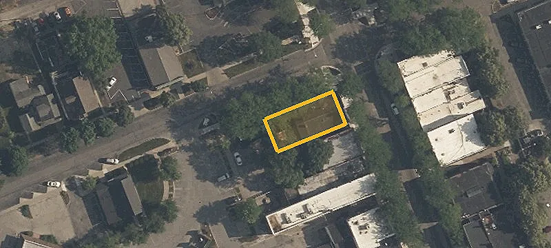 323 Conant St