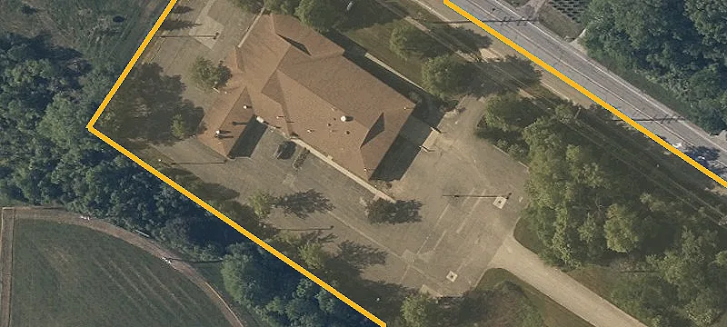 26200 Aurora Rd