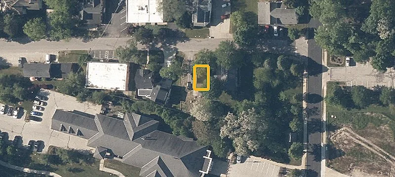 86 Maple Dr