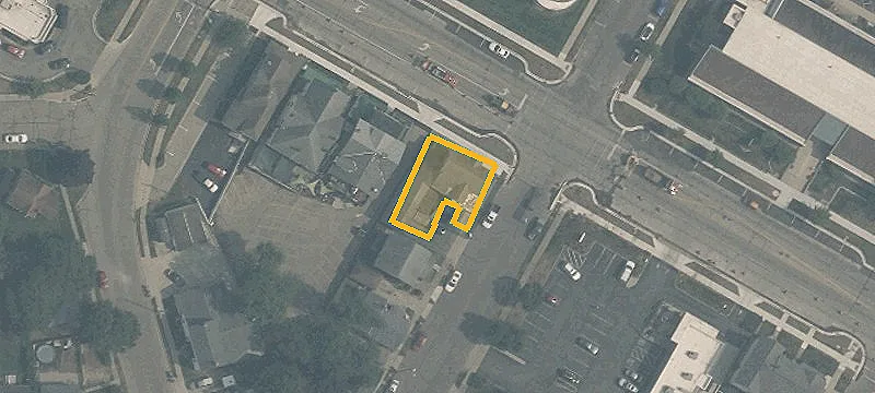502 Main St