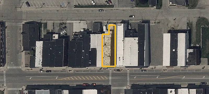 303 Main St