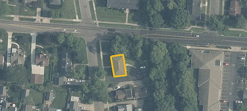 706 Acorn Dr