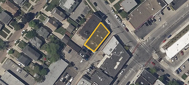 1388 Riverside Dr