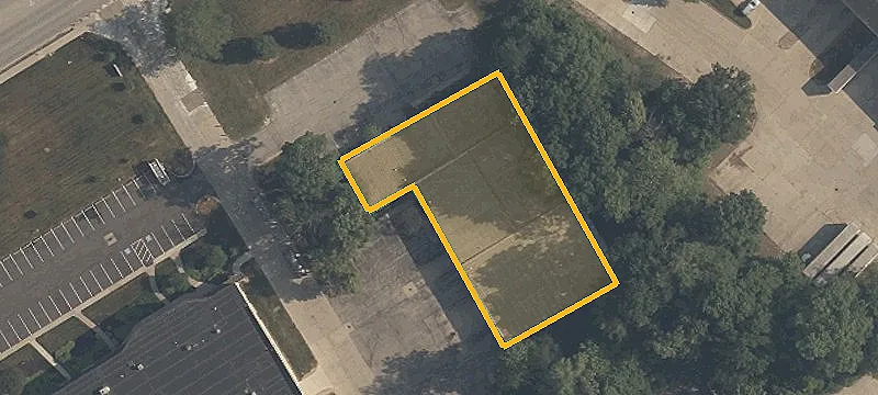 380 Dussel Dr