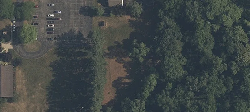 8133 Airport Hwy