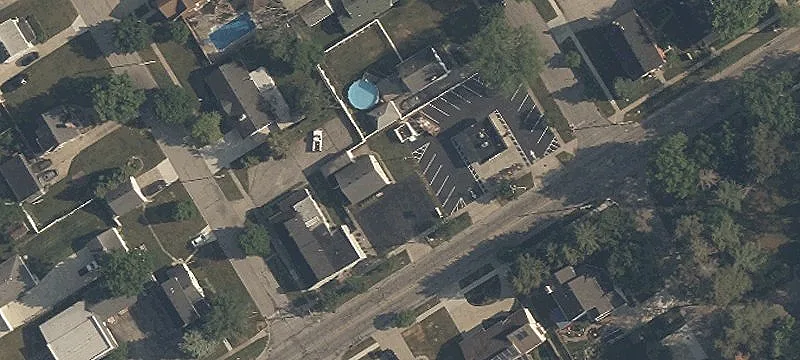 2115 Riv Rd