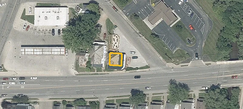 929 Main St