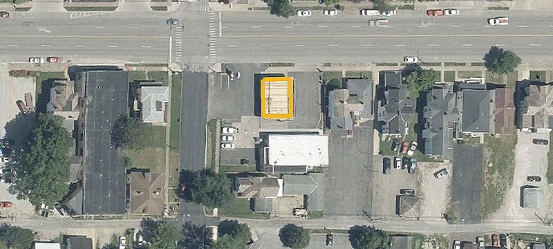606 Main St