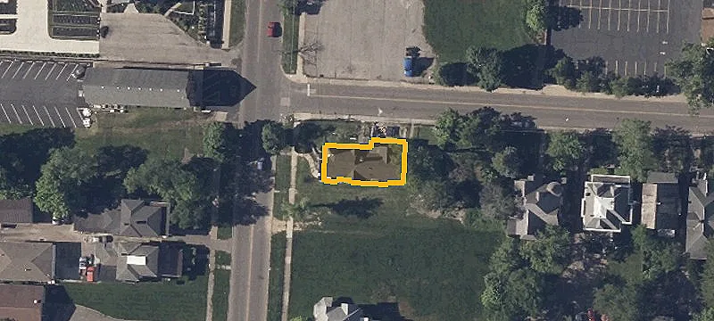 47 Sturges Ave