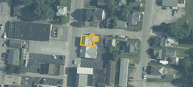 124 Main St
