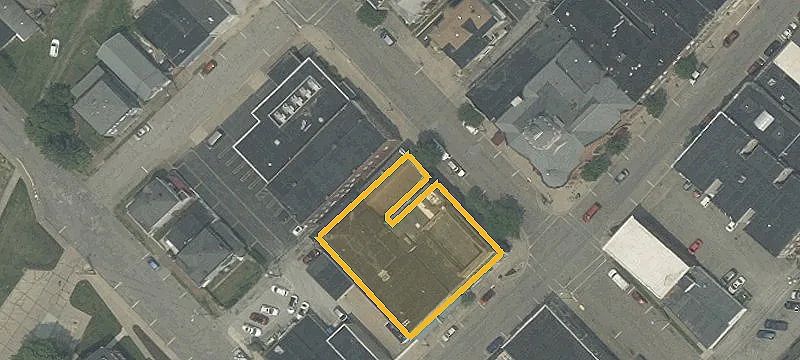 409 Walnut St