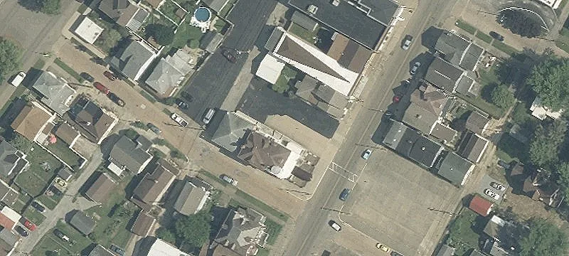 627 Main St