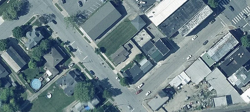 62 Oak St