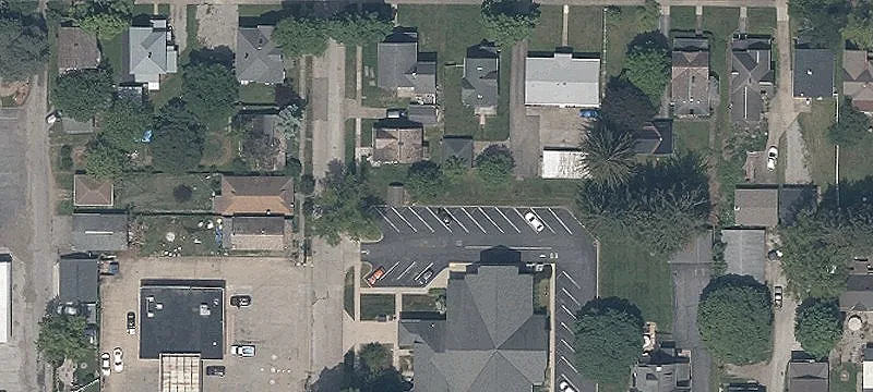 124 Vine St