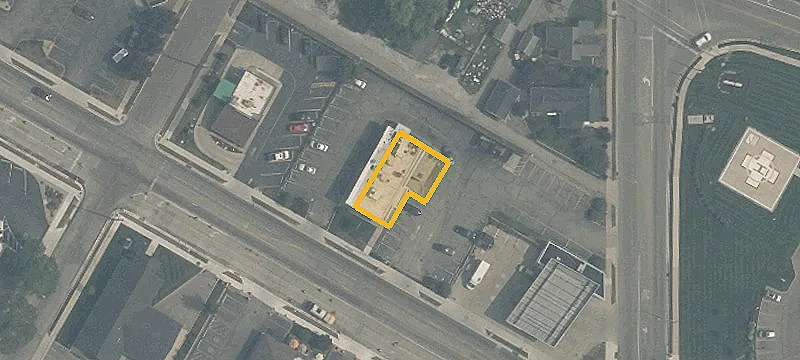 825 Main St