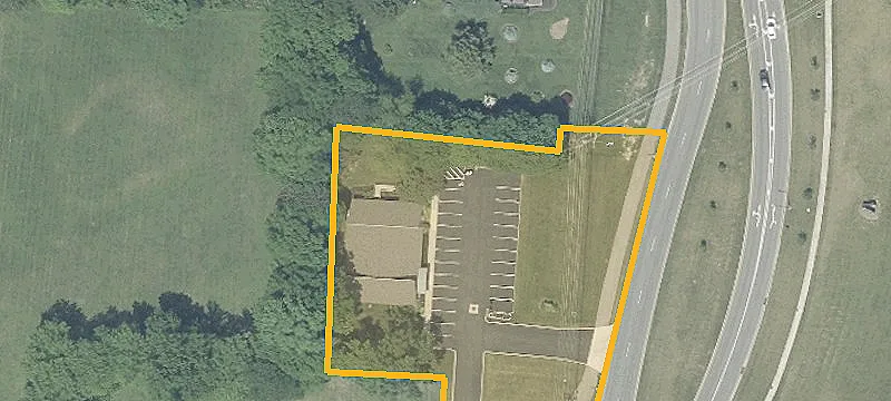 221 Hamilton Rd