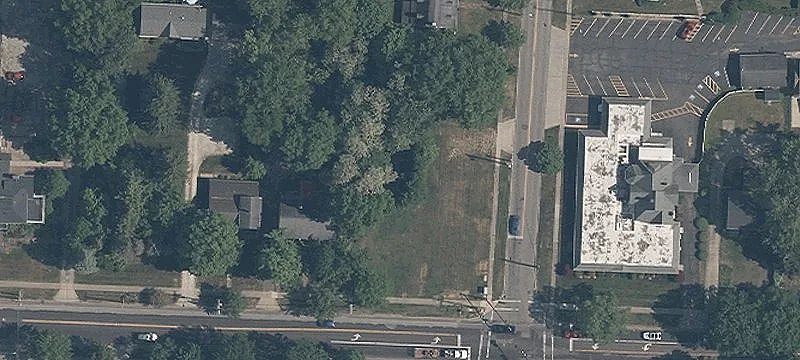 555 Main St