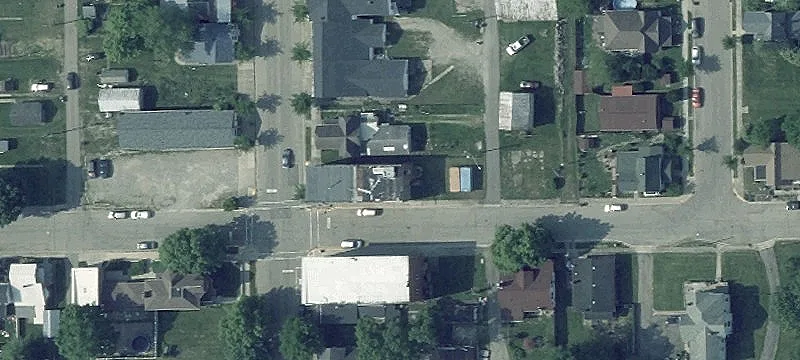 98 Main St