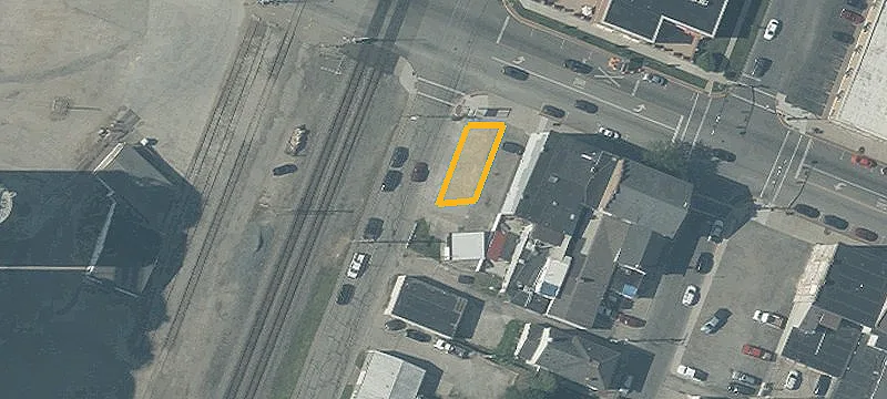 215 Main St