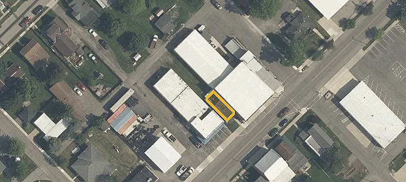 323 Main St