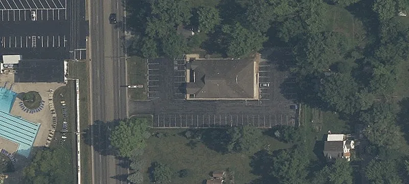 230 Eastown Rd
