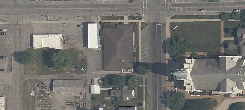 235 2nd St
