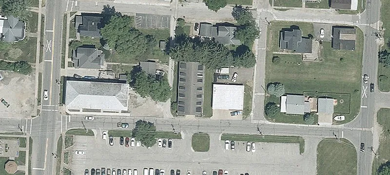 24 Frnt St