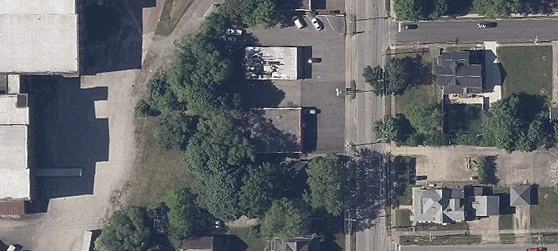 300 Main St