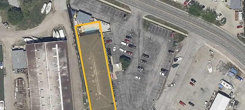 255 Lakeshore Dr