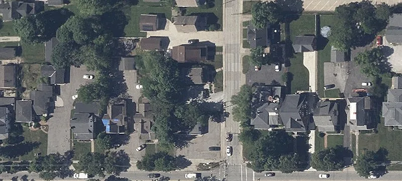 113 Huntington St
