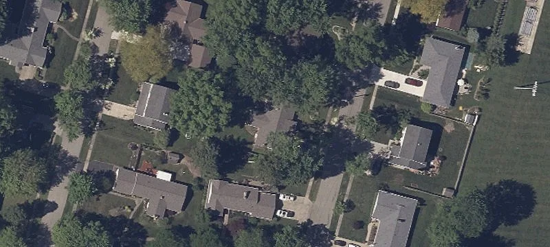10 Locust Ln