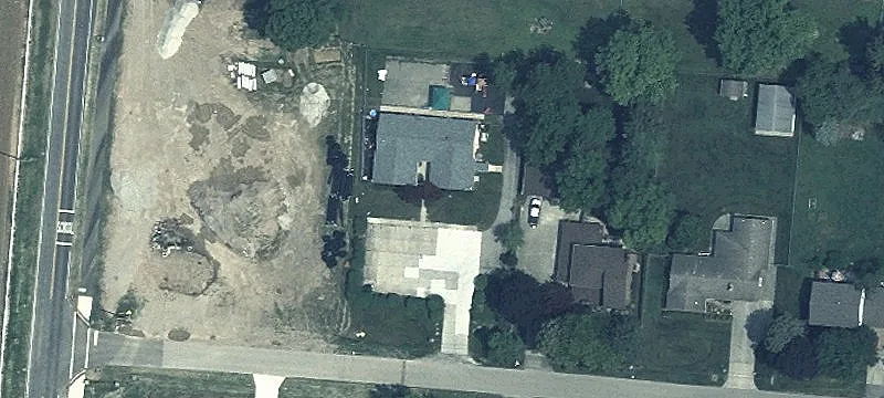 20 Davis Ave