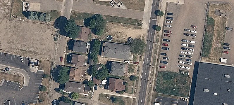 1121 Walnut NE Ave