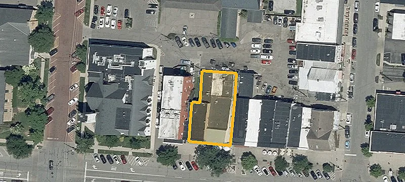 122 Broadway E