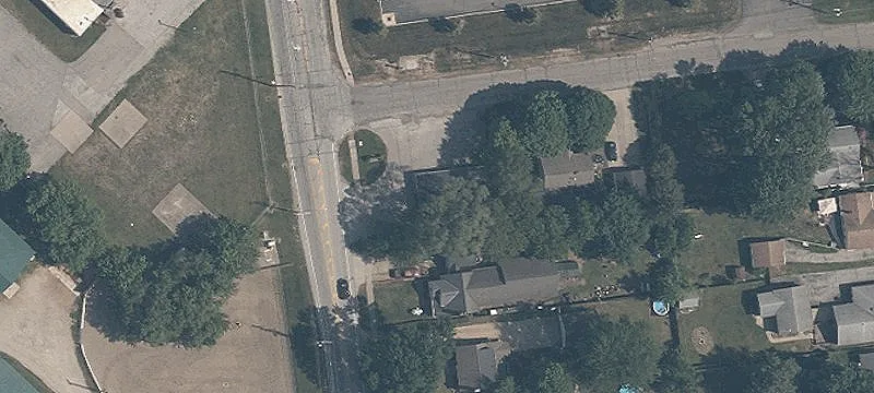 4 Woodland Rd