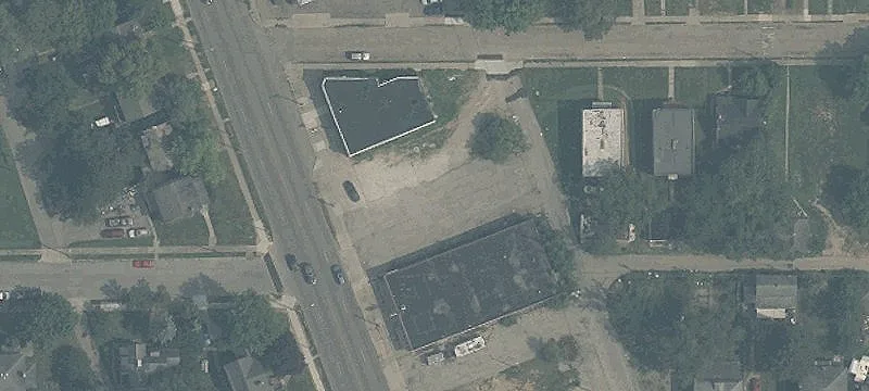 3116 Main St