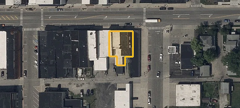 206 Main St