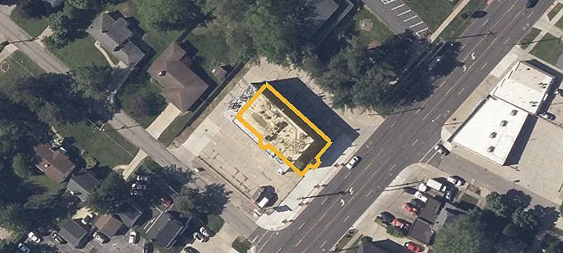 5700 Pearl Rd