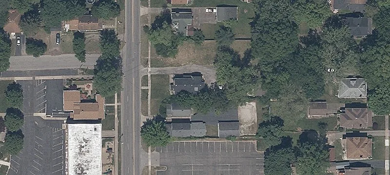 184 Laird NE Ave